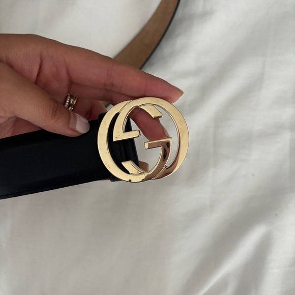 Gucci Blondie Belt Black Leather with Gold Buckle - Picture 3 of 4